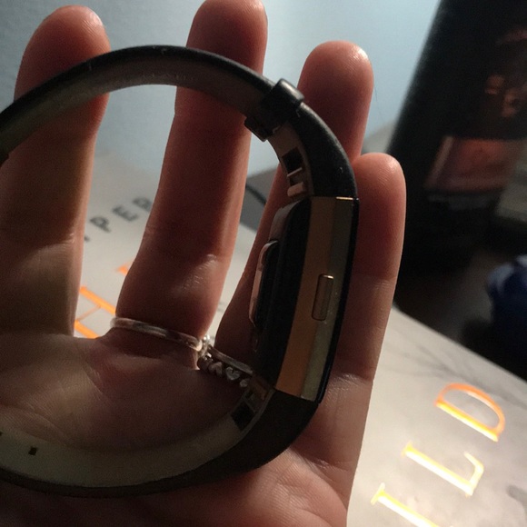 Fitbit charge 2 - Picture 2 of 2